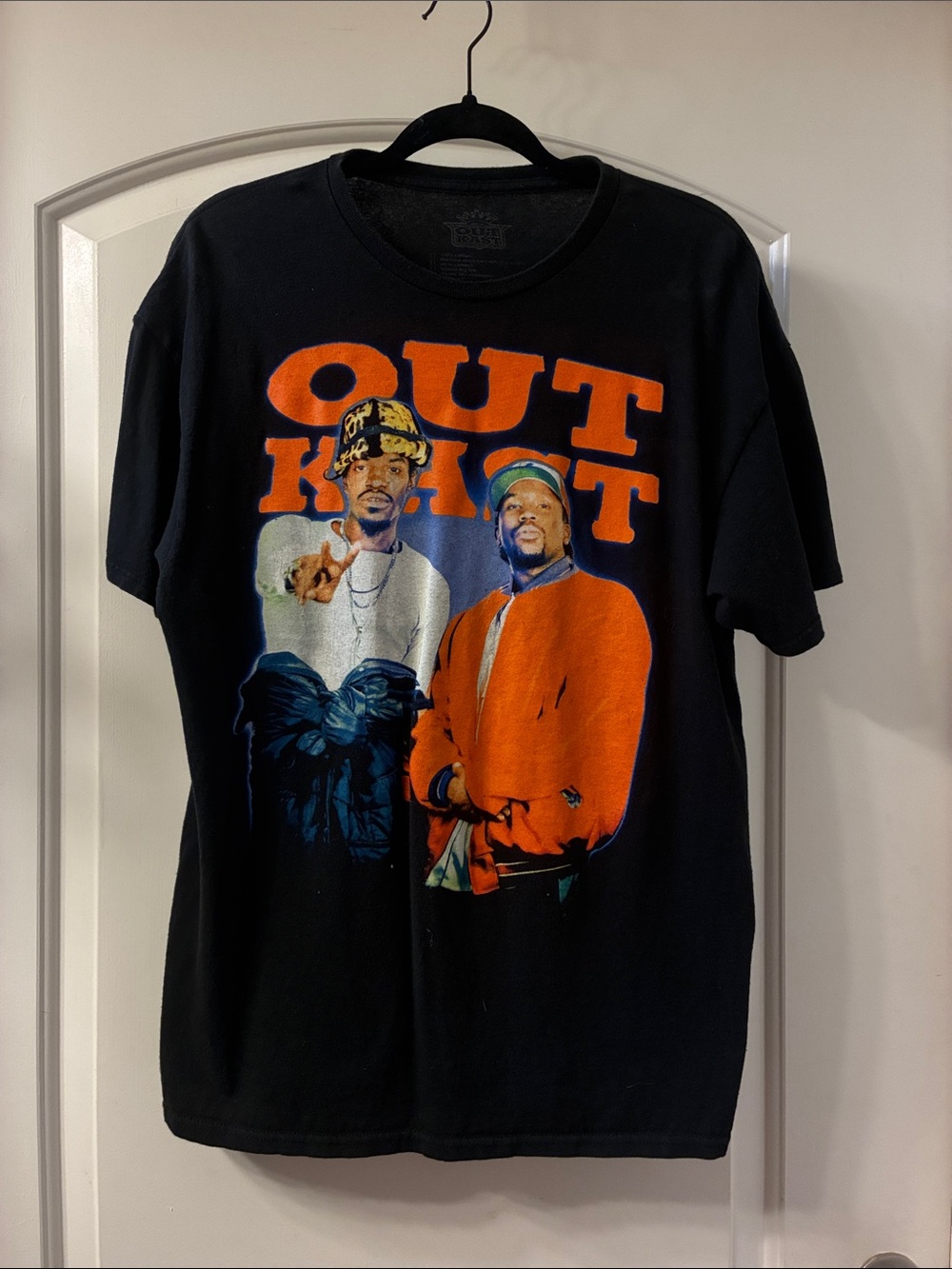 Black Short-Sleeve Men’s Outkast T-Shirt